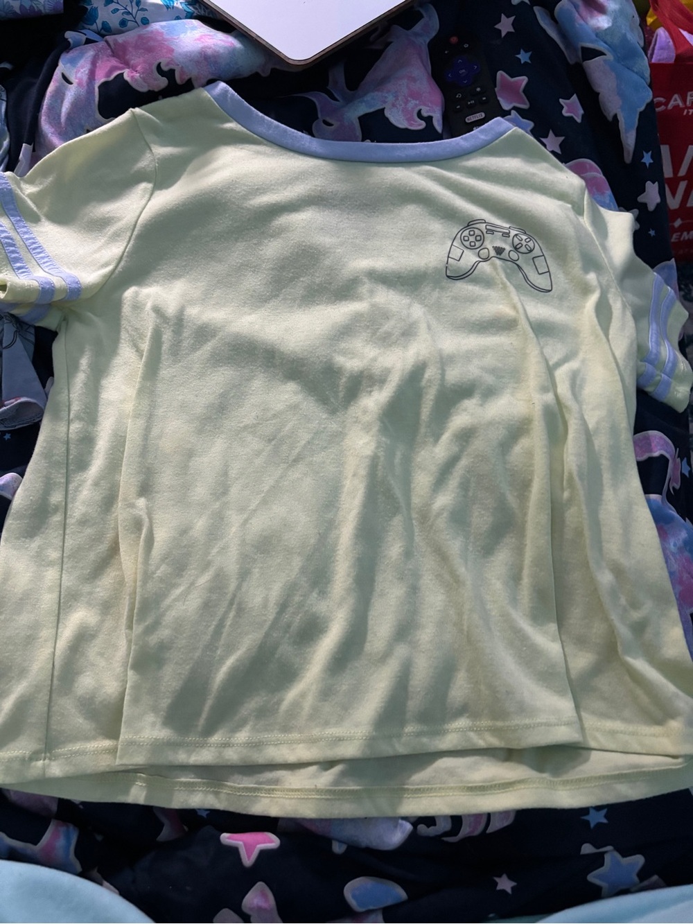 Cat & Jack Pale Yellow Gamer Short Sleeve Pajama Top